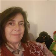 Je suis une amoureuse de la langue française que je souhaite enseigner à des élèves de collège/lycée ou à des personnes d'une autre nationalité. J'habite à Bordeaux et souhaiterais donner des cours en ligne, mais je pourrai me déplacer si nécessaire.